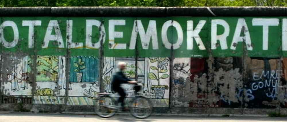 east side gallery