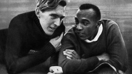 OLY 1936 JESSE OWENS-LUZ LONG