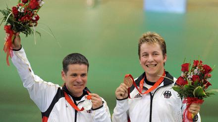 OLY-2008-SHOOTING-PODIUM