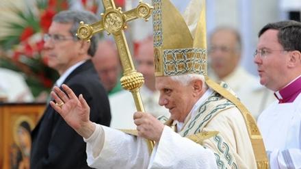 Papst in Lourdes