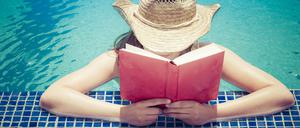 Diese politischen Bücher sollten Sie im Sommer lesen.