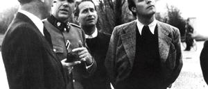 Johannes Heesters besucht KZ Dachau
