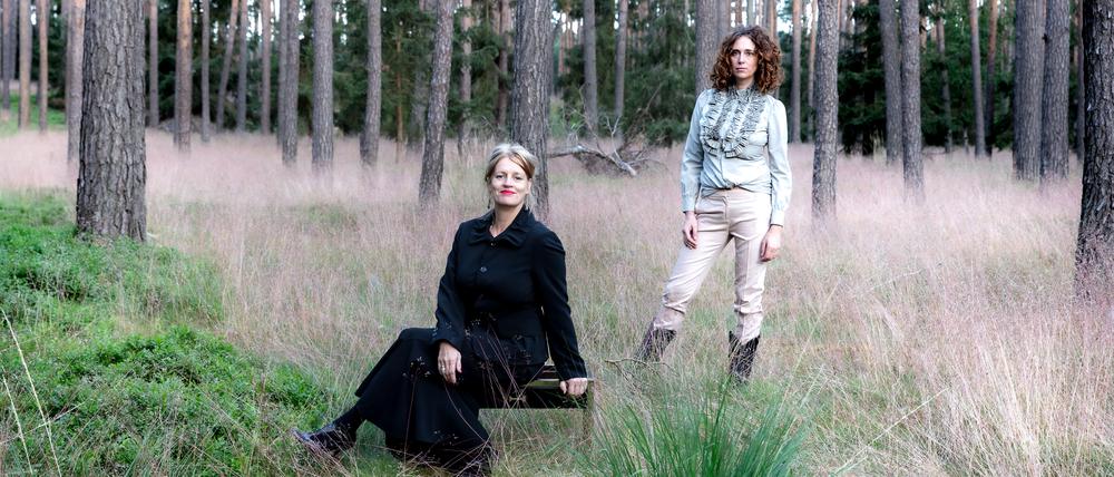 Asta Maria Krohn (l.) und Helena Giuffrida leiten das Berliner Bestattungsunternehmen Asta & Helena.