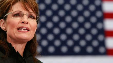 Palin Leads Campaign Rally In Virginia