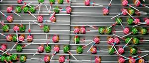 243347_3_lollies.jpeg