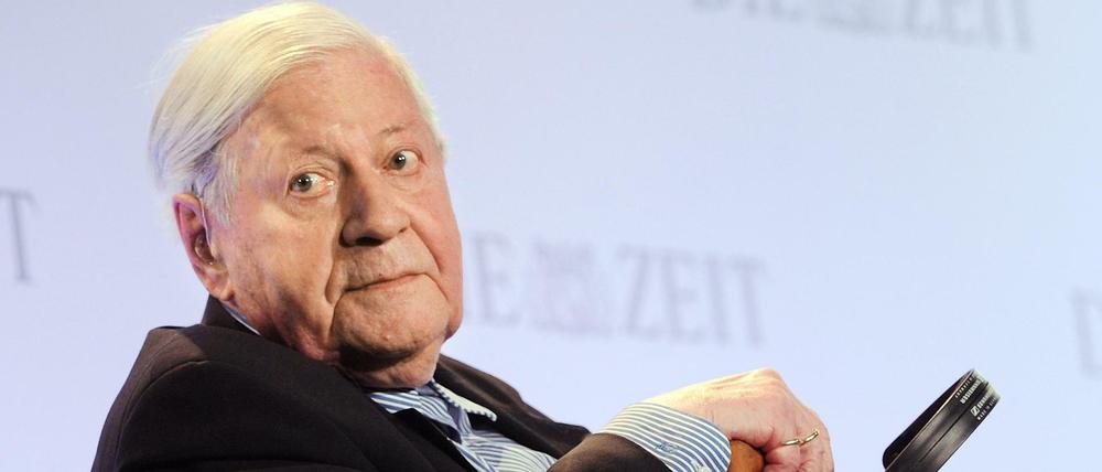 Helmut Schmidt (SPD) war nach seiner Kanzlerschaft Mitherausgeber der "Zeit".