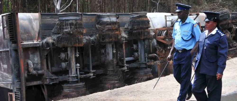 Mindestens 111 Tote bei Explosion von Tankwagen in Kenia