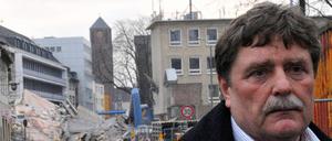 Koelns Oberbuergermeister nach Gebaeudeeinsturz unter Druck