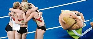 296089_3_xio-fcmsimage-20090823212428-006001-4a91976c59cd4.heprodimagesfotos85120090824staffel_jubel_01.jpg
