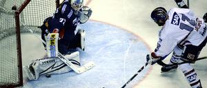 EHC Eisbaeren Berlin - Adler Mannheim