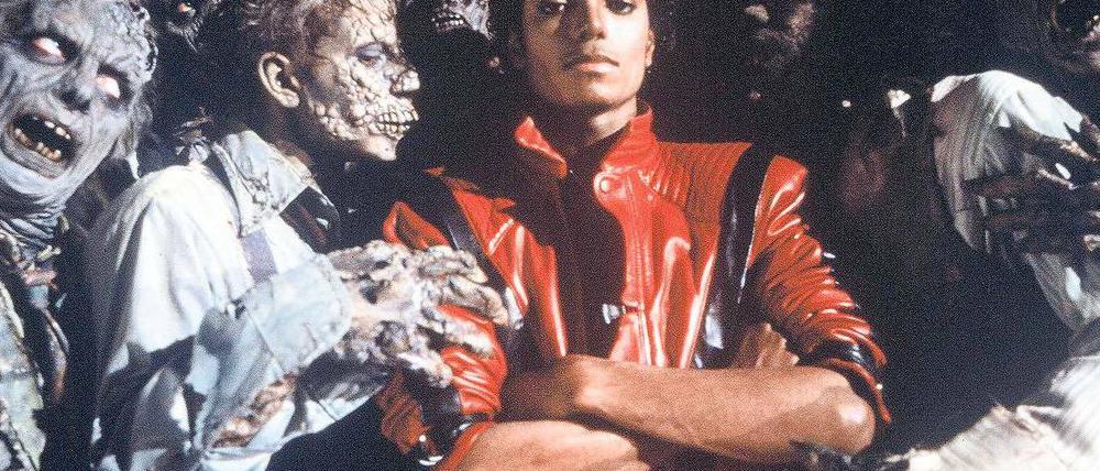 Unter lebenden Toten. Der „König des Pop“ im Video zu seinem Hit „Thriller“ von 1984. Foto: Ullstein