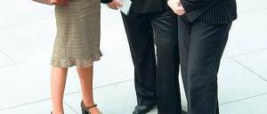 Drei Chefinnen, viele Ziele. Die Ministerinnen Schröder (Familie), Leutheusser-Schnarrenberger (Justiz) und Schavan (Bildung, v. l.). Foto: dpa