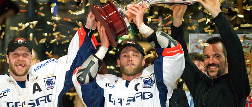 Viermal Meister. Denis Pederson (rechts) mit seinen Kollegen Walker (M.) und Ustorf.