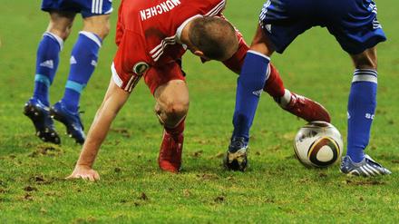 Nicht einmal der holprige Rasen konnte Arjen Robben stoppen.