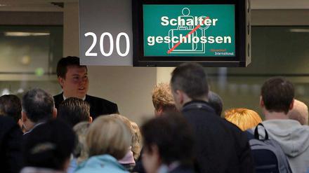 Wie hier in Düsseldorf sieht es fast überall in Deutschland auf den Flughäfen aus.