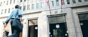 Angeklagt. Das Bankhaus Goldman Sachs muss nach Ansicht von Experten mit einer Milliarden-Strafe rechnen. Foto: dpa