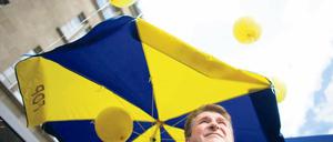 Himmel, hilf. FDP-Landeschef Andreas Pinkwart hat mit dem schlechten Start der Bundespartei und eigenen Fehlern zu kämpfen. 