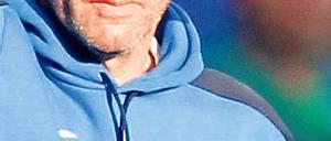 Blick in die Zukunft. Funkel hat keine Dünkel vor der Zweiten Liga. Foto: Reuters