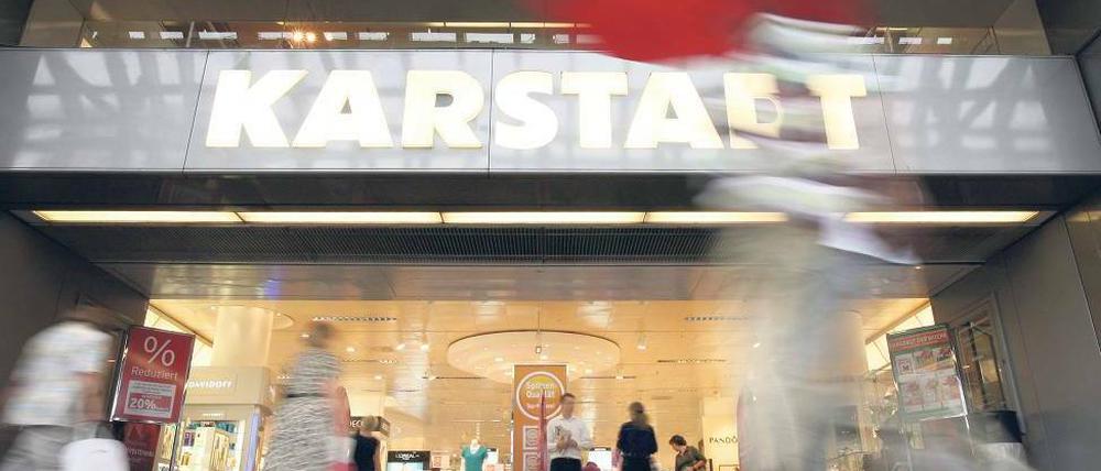 Das Warten hat ein Ende. Seit Freitagnachmittag liegt ein erstes konkretes Kaufangebot für alle 120 Karstadt-Häuser vor.