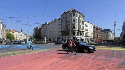 500 Quadratmeter Farbe: Kunstaktion am Rosenthaler Platz