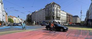 500 Quadratmeter Farbe: Kunstaktion am Rosenthaler Platz