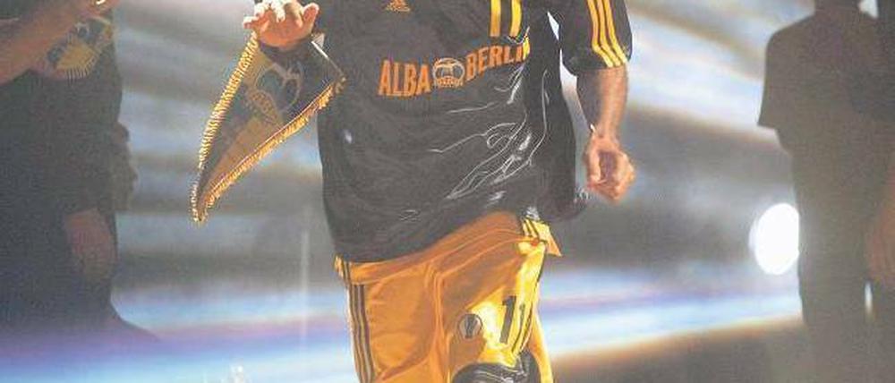 Tunnelblick zum Titel. Albas Kapitän Julius Jenkins hat seine Gehirnerschütterung überstanden und wird sein Team heute wohl aufs Feld führen können. Foto: Camera4