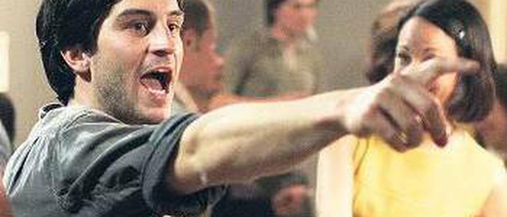 Da geht es lang. Rudi Dutschke (hier gespielt von Christoph Bach) hatte mit seiner Wortgewalt wenig Mühe, die Hörsäle in Wallung zu versetzen. Foto: ZDF/Jochen Roeder