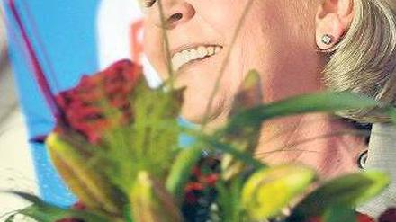 Spitze Kandidatin. Die SPD in NRW feiert Hannelore Kraft, die zumindest eines schaffte – Schwarz-Gelb zu kippen. Foto: ddp