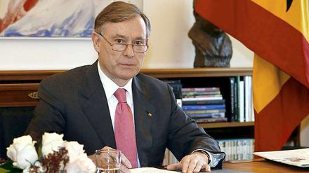 Die Tage am Schreibtisch im Amtszimmer im Schloss Bellevue sind vorbei. Am 15. Juni 2010 wurde Horst Köhler mit einem großen Zapfenstreich verabschiedet.