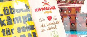 Soli-Marzipan. Niederegger stellte eine 1500 Gramm schwere Torte her. Foto: dpa
