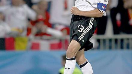 Wir müssen nur wollen. Einen Anführer wie Michael Ballack (hier 2008 nach einem Freistoßtor gegen Österreich) könnte die deutsche Nationalmannschaft gut brauchen.