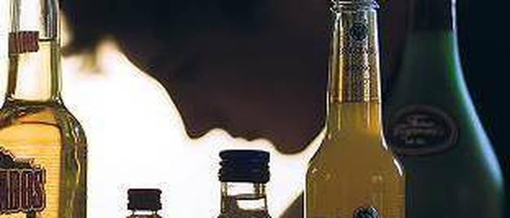 Flaschengeist. Das Pilotprojet „Lieber schlau als blau“ ist umstritten. Foto: dpa