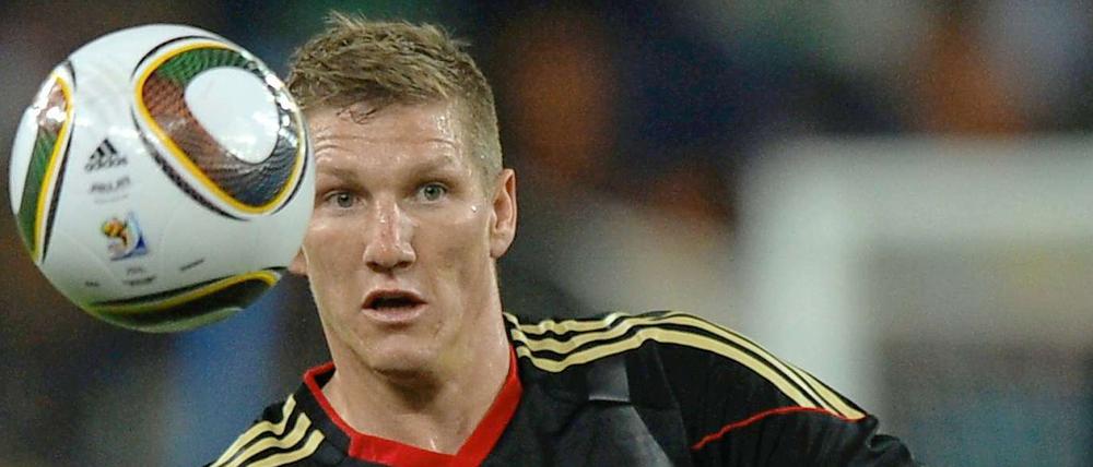 Bastian Schweinsteigers Einsatz gegen England ist weiter ungewiss.