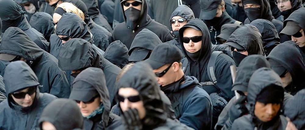 Das hier sind Linke. Vom Habitus her lassen sie sich aber immer schlechter von rechten Radikalen unterscheiden, sagt der Verfassungsschutz.