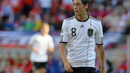 Mesut Özil: Hoffnungsträger der Nationalmannschaft - und für die deutsch-türkischen Beziehungen.