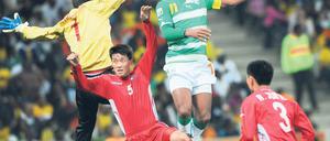 Torlos gut. Didier Drogba machte eine starke Partie für die Elfenbeinküste, ohne jedoch selbst zu treffen. Foto: AFP