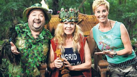 Zum Firmenjubiläum beschwört der Bertelsmann-Konzern die großen Ziele von verantwortlichem Handeln und ethischen Standards. Vom Bildungsauftrag der Medien hat sich die TV-Sparte um RTL mit „Dschungelcamp“ und „DSDS“ längst verabschiedet. Liz Mohn und die Eigentümerfamilie halten sich aus diesem Tagesgeschäft heraus. Fotos dpa, pa/dpa, ddp (2)