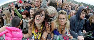 Feiern bis zum Umfallen. Trotz hygienisch fragwürdiger Bedingungen und meist miesem Wetter machen Festivals den Sommer zur schönsten Zeit des Jahres.