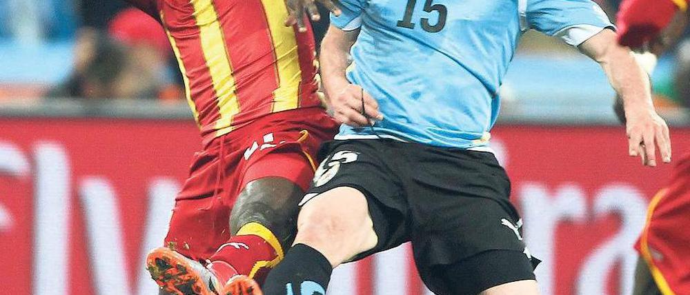 Mühevoll durchs Viertelfinale.