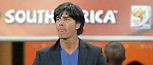 Immer modisch gekleidet: Bundestrainer Joachim Löw.
