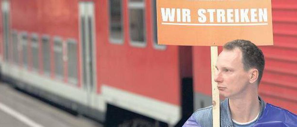 Blick zurück. Vor drei Jahren legten die Lokführer weite Teile des Bahnverkehrs lahm – etwa in Leipzig. Nun wird wieder gedroht.