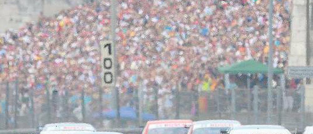 Ein paar Meter des Glücks. Ralf Schumacher führte nur kurz. Foto: dpa