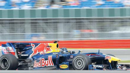 Wir haben alle abgehängt. Sebastian Vettel (im Bild) und sein Teamkollege von Red Bull, Mark Webber, starten heute von Platz eins und zwei. Foto: AFP