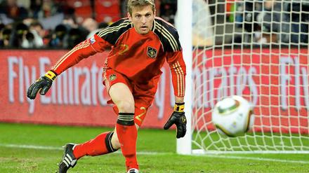 Jörg Butt spielte trotz zweier Gegentreffer gegen Uruguay fehlerfrei.