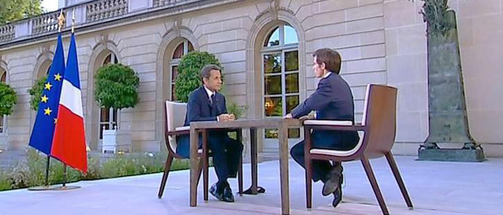 Klare Ansage. Nicolas Sarkozy hat bei seinem Interview mit Frrance 2 dem Sender klare Anweisungen zukommen lassen.