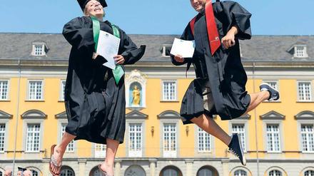 Überflieger. Gefördert werden sollen die besten Studierenden. Foto: dpa