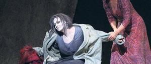 Rachegöttinnen. Iréne Theorin als Elektra (links), Waltraud Meier debütiert als Klytämnestra.