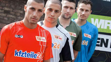 Flache Hierarchie bei Union: Angreifer Karim Benyamina (vorne), Neuzugang Halil Savran, Kapitän Torsten Mattuschka und die alte und neue Nr. 1 Jan Glinker wollen gemeinsam die Klasse halten. Und Hertha ärgern.