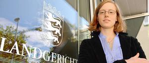 Vor Gericht. Die Biologin und Affenforscherin Esther Carlitz in Konstanz.