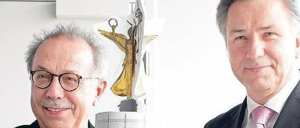 Alle aufs Plakat. Berlinale-Chef Dieter Kosslick (l) und der Regierende Bürgermeister Klaus Wowereit waren Paten der Aktion.
